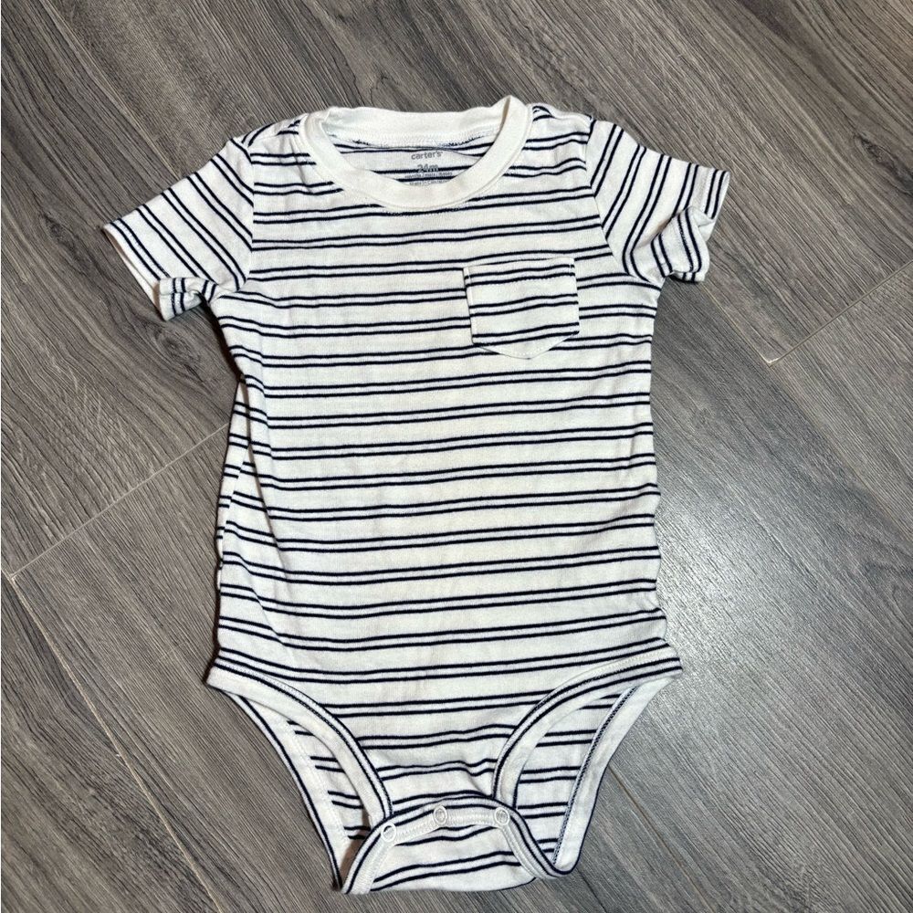 Carter’s One Piece Outfit Snap Closure EPC 24 Months